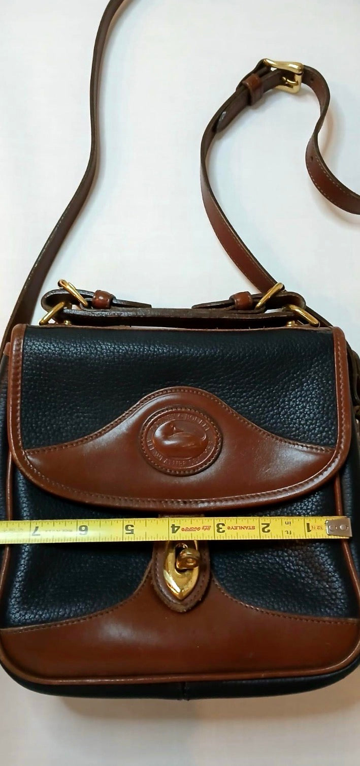 Vintage Dooney & Bourke All-Weather Leather Carrier Crossbody / Shoulder Bag - Y2K, 2000 Mint Condition Bag Sophie's Attic Shop