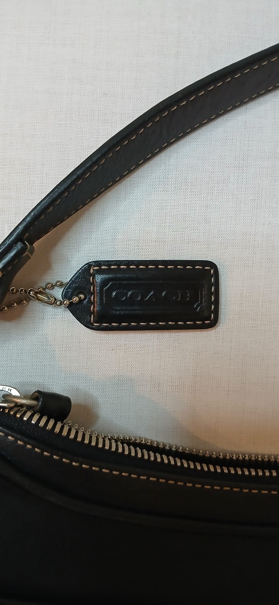 Vintage Coach Hampton 7593 Demi Hobo Genuine Leather Shoulderbag - SOLD OUT Bag Sophie's Attic